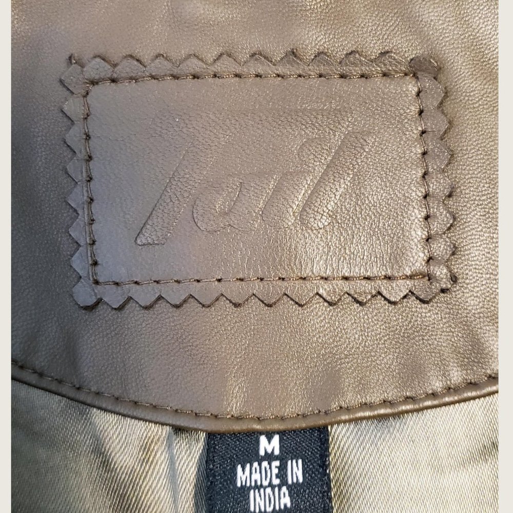 Tail Leather Vest - Picture 7 of 8